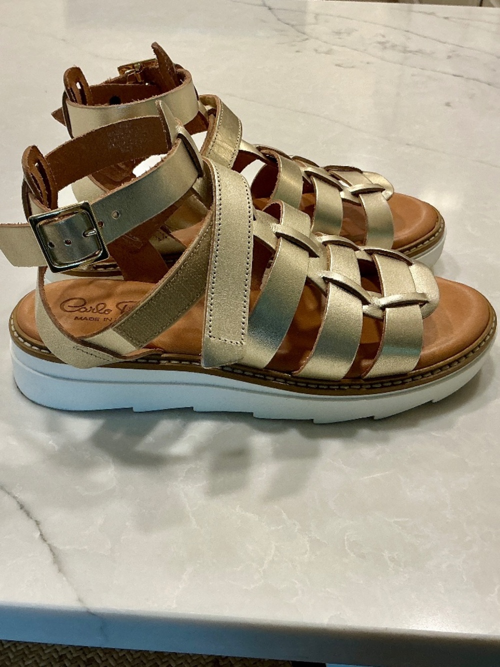 Leather Gold fisherman sandals size 8-8.5, European size 39